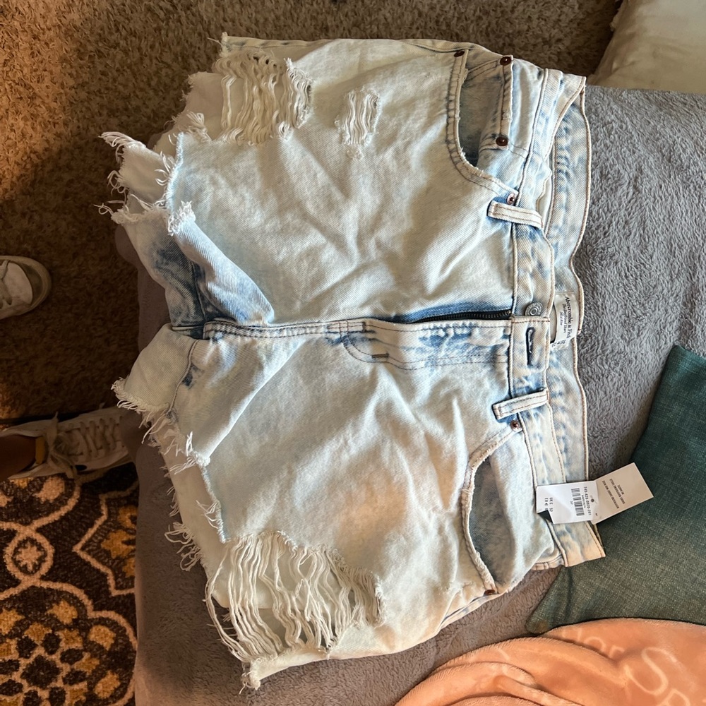 brand new abercrombie shorts